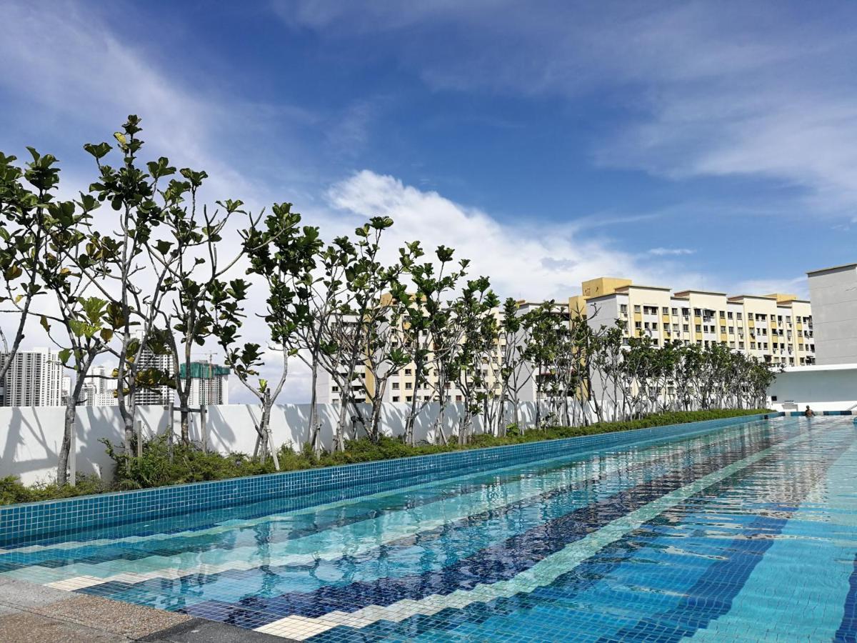 Landmark Stunning High Floor Coast View Studio #Netflix #Fast Wifi Tanjung Tokong 外观 照片