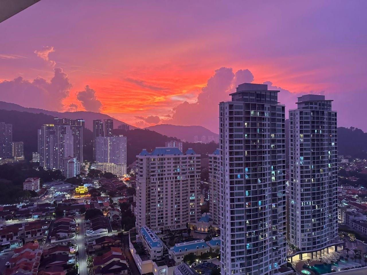 Landmark Stunning High Floor Coast View Studio #Netflix #Fast Wifi Tanjung Tokong 外观 照片